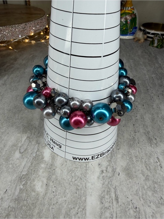 Jewelry - Glass Pearl Crystal Cha Cha Bracelet Pink Gray Teal Size 7 Jewelry